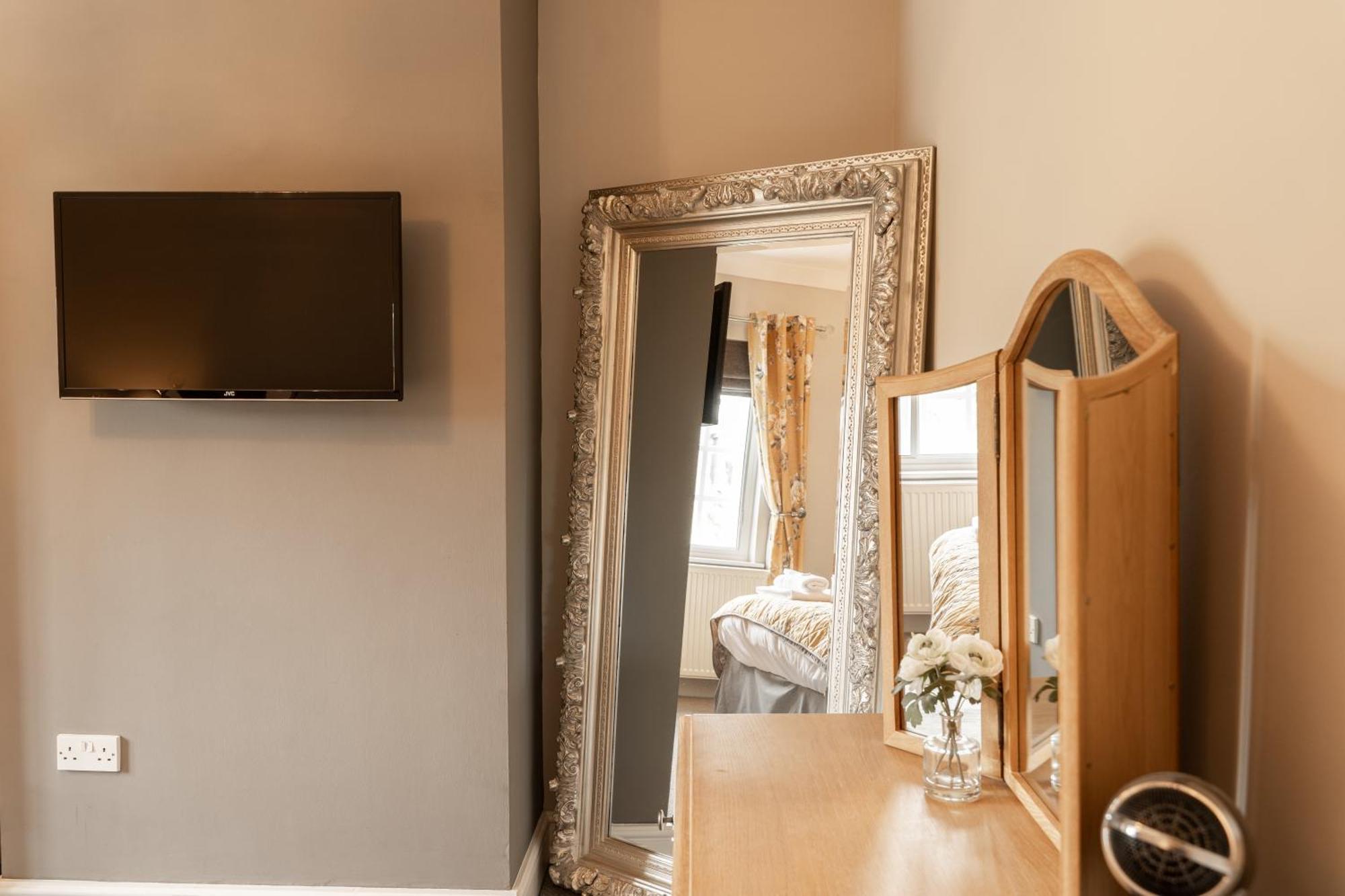 Cosy 2 Bed Cottage In Charming Village Of Christleton - For Up To 5 Exterior foto